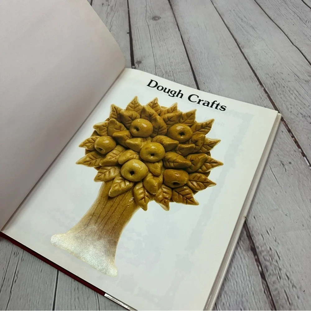 vintage 1991 Dough Crafts hardcover Book